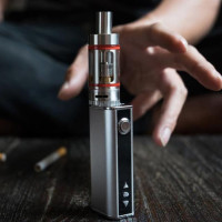 Вейпінг викликає більше звикання, ніж куріння?