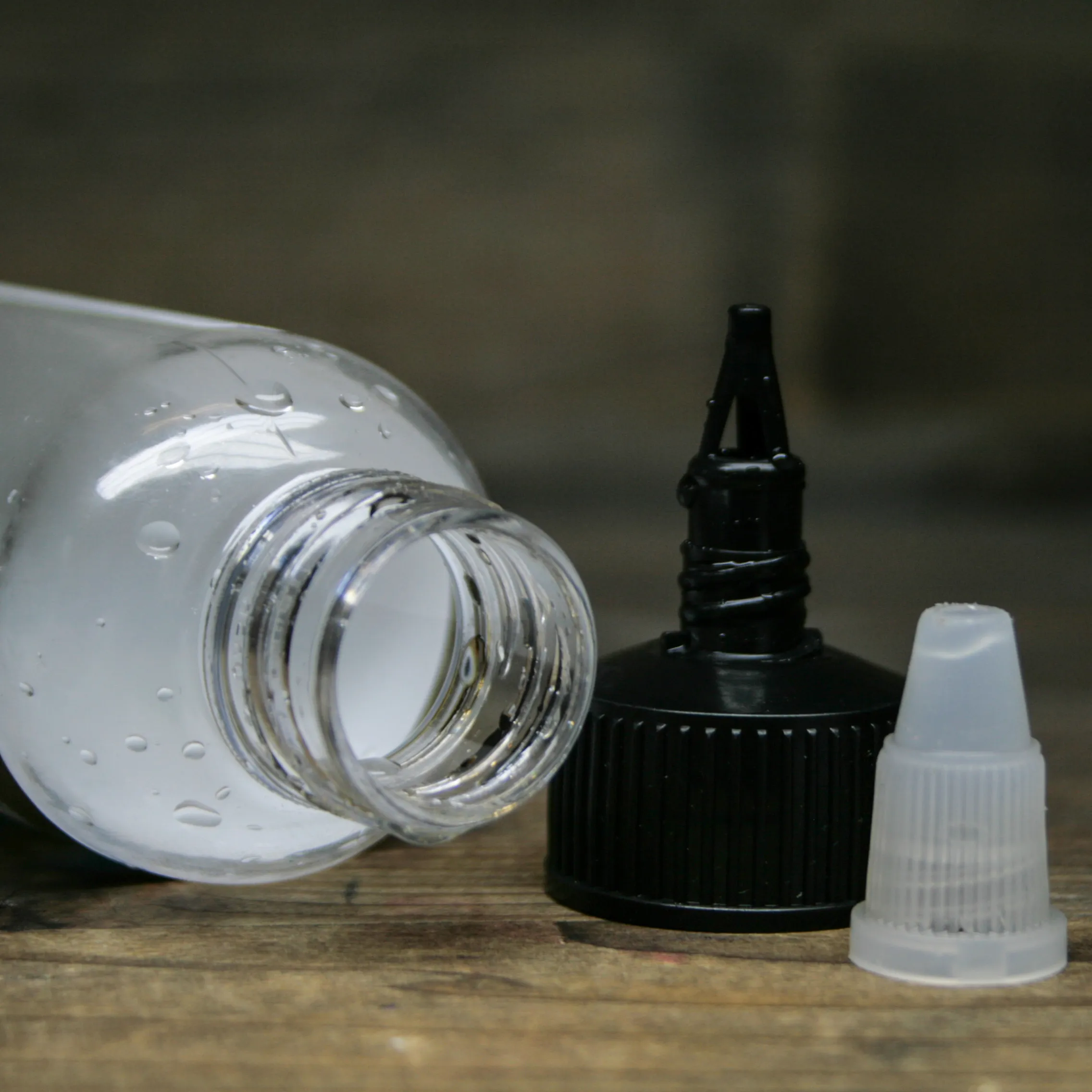 Как открыть флакончик с жидкостью для электронных сигарет Фото-6